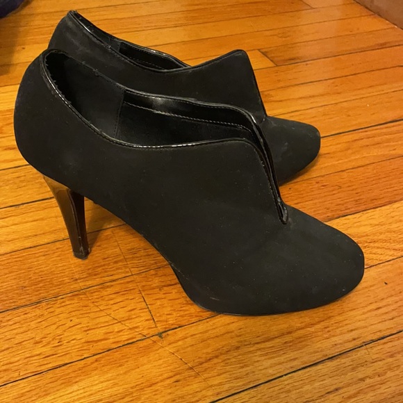 Jaclyn smith - Picture 2 of 2